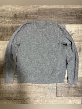 Lululemon Men’s Knit Grey Pullover